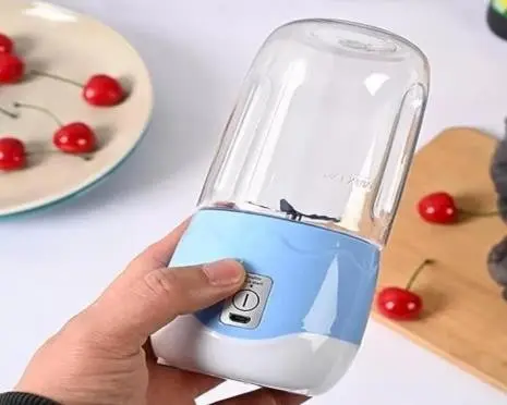 Portable Electric USB Juice Maker Juicer Bottle Blender Grinder Mixer, Juicer Bottle With 1 Blade, Fruit Juicer For All Fruits,  (1 piece)